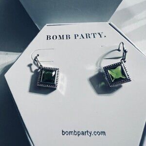 BEAUTIFUL DARK PERIDOT FISH HOOK EARRINGS ON RHODIUM PLATING